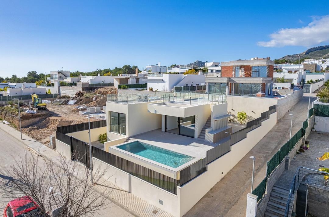 property gallery image 3