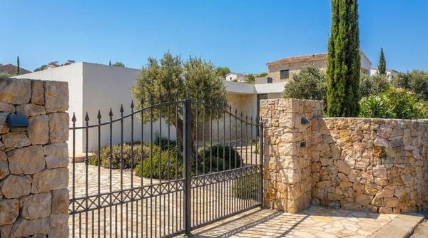 property gallery image 2